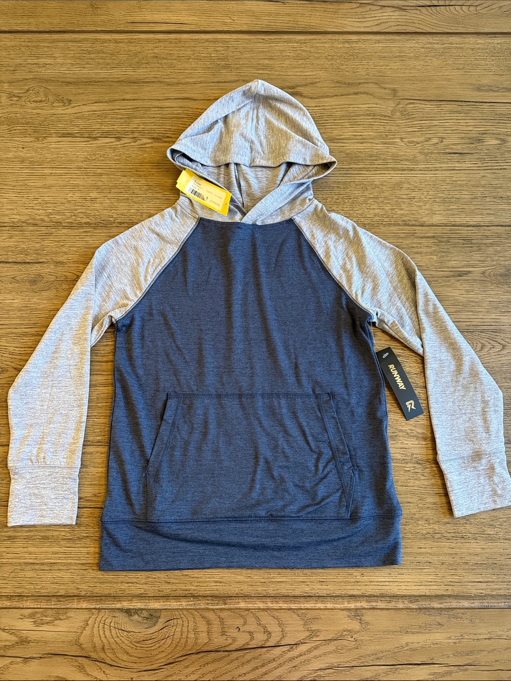 NWT Runway Two-Tone Hooded Raglan Quick Dry Pullover - Navy and Light Gray